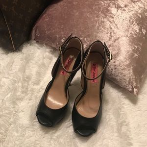 High heels/ Pumps by Betsy Johnson